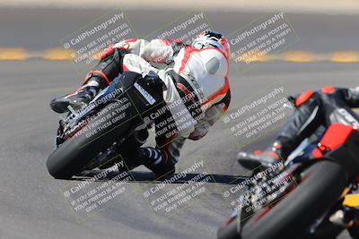 media/Oct-08-2022-SoCal Trackdays (Sat) [[1fc3beec89]]/Turn 11 Backside (1145am)/